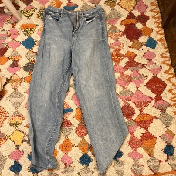 Baggy High Rise American Eagle Jeans - Picture 1 of 1